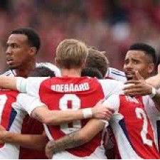 Arsenal spillede uafgjort 1-1 mod Manchester United på udebane